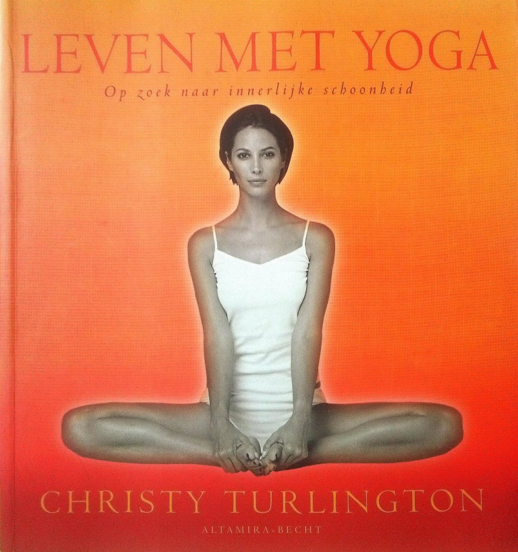 Turlington , Christy . [ isbn  9789069636085 ]  2317 - Leven met Yoga . ( Op zoek naar innerlijke schoonheid . )  Topmodel Christy Turlington maakt ons in haar boek deelgenoot van haar passie voor yoga. Het boek is toegankelijk, aantrekkelijk en inzichtelijk en zal een breed publiek aanspreken.  -