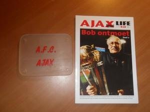 Verzijl, Arnout - Ajax Life 12e jaargang nr 21. Bob ontmoet deel 2 + plexiglas bordje A.F.C. Ajax