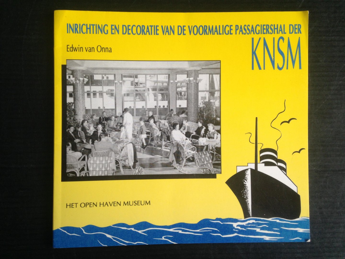 Onna, Edwin van - Inrichting en decoratie van de voormalige passagiershal der KNSM