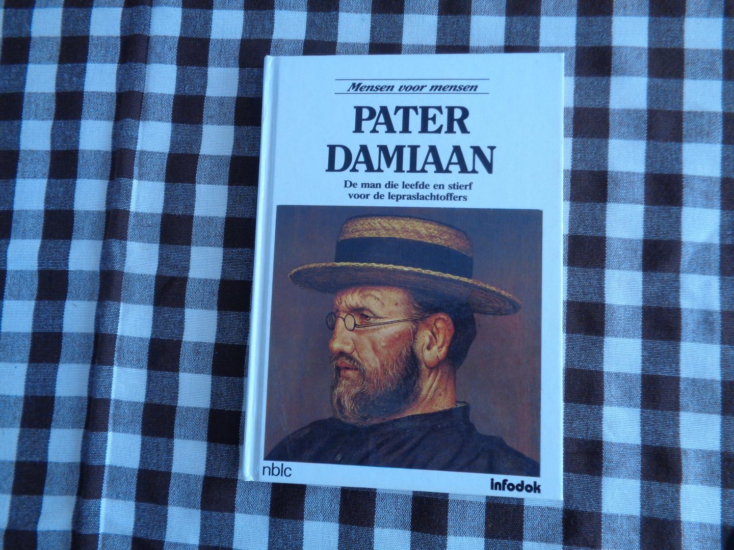 pam brown-ivan ollivier - Pater Damiaan