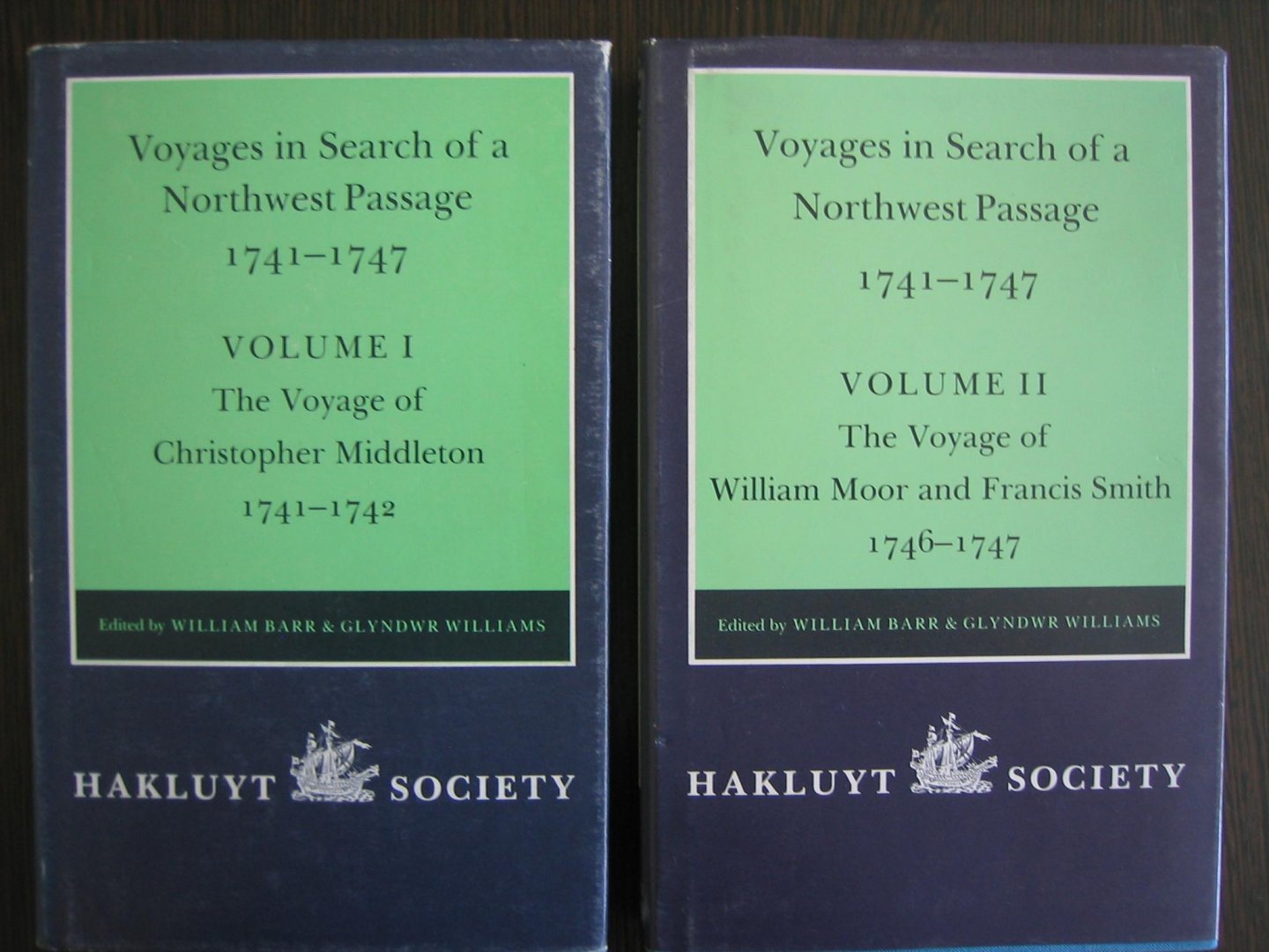 Barr, William en Glyndwr Williams - Voyages to Hudson Bay in Search of a Northwest Passage, 1741-1747, volume I en II