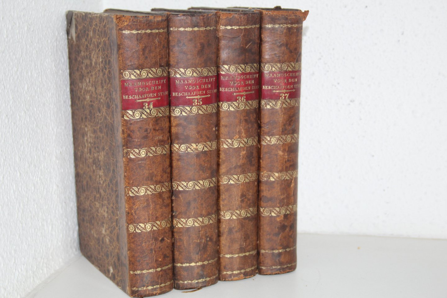 Diversen - Maandschrift voor den beschaafden stand, ter bevordering van Bijbelkennis en Christelijk leven. Uitgegeven door de ringsvergadering van Amsterdam. Voor 1855-1858, vier delen