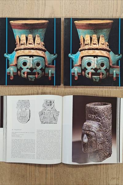 AZTEKEN. - De Azteken. Kunstschatten uit het Oude Mexico. 2 delen. Tentoonstellingscatalogus van het Museum voor Schone Kunsten, Brussel.