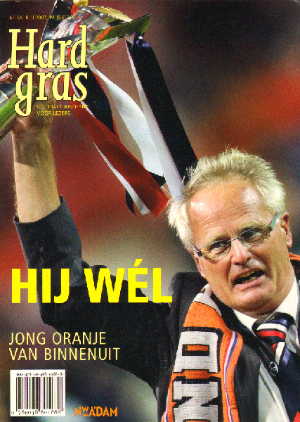 Diverse auteurs - Hard Gras nr. 54, voetbaltijdschrift voor lezers, juli 2007, 120 pag. paperback, goede staat met o.a. Jong Oranje van binnenuit