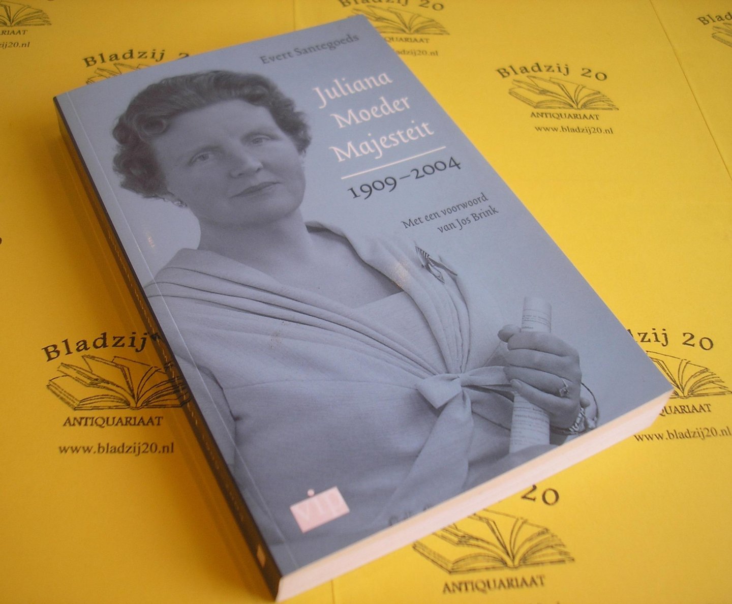 Santegoeds, Evert. - Juliana Moeder Majesteit 1909-2004.