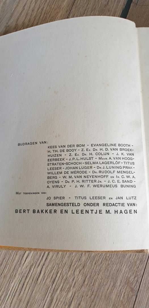 Bert Bakker en Leentje M. Hagen - Jong Holland, pak aan!