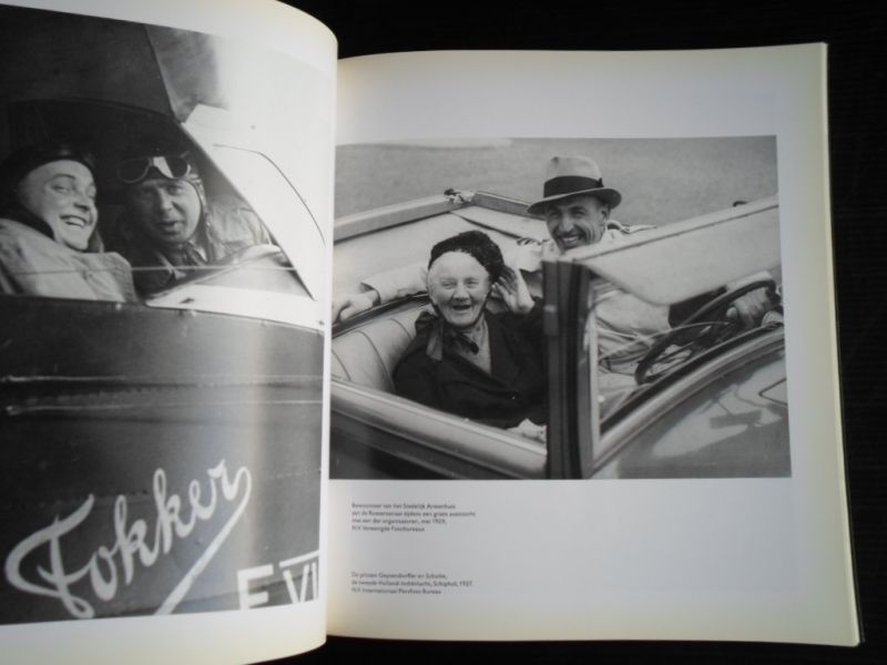 Hofland, H.J.A. & C.van Harten - Gemengd Nieuws, Amsterdamse persfoto's 1920-1940