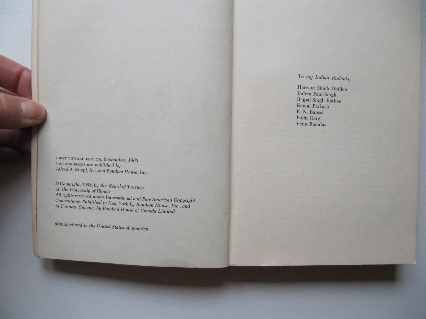 Oscar Lewis - Village Life in Northern India