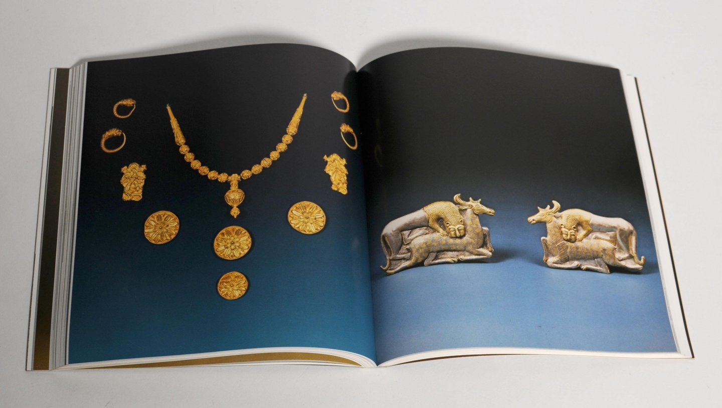 Meulen, dr. J.R. ter; Kuyken-Schneider, drs. D.U. (beiden redactie) - Het goud der Thraciërs - Archeologische schatten uit het bezit van 25 musea in Bulgarije