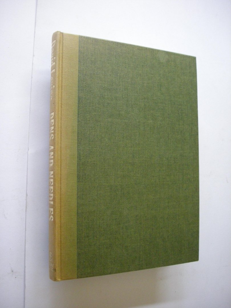 Levine, David / Updike, John, sel. and intro. - Pens and Needles. Literary Caricatures