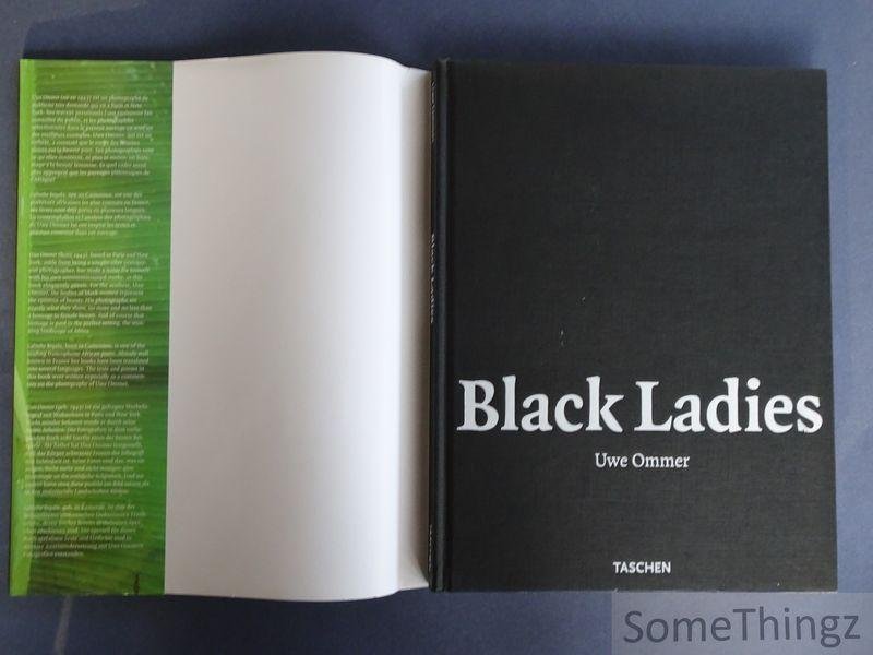 Uwe Ommer (photogr.) / Calixthe Beyala (text). - Uwe Ommer. Black Ladies. [FR-ENG-DEU]