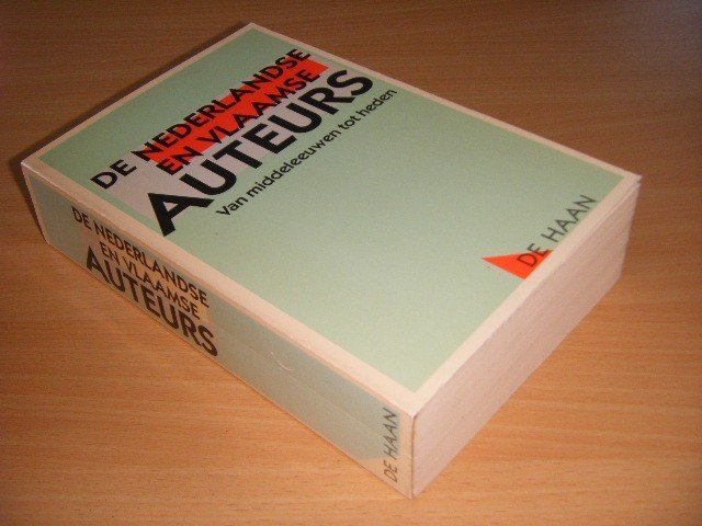Bork, Drs. G.J. van / Verkruijsse - De  Nederlandse en Vlaamse auteurs. Van middeleeuwen tot heden, met inbegrip van de Friese auteurs.