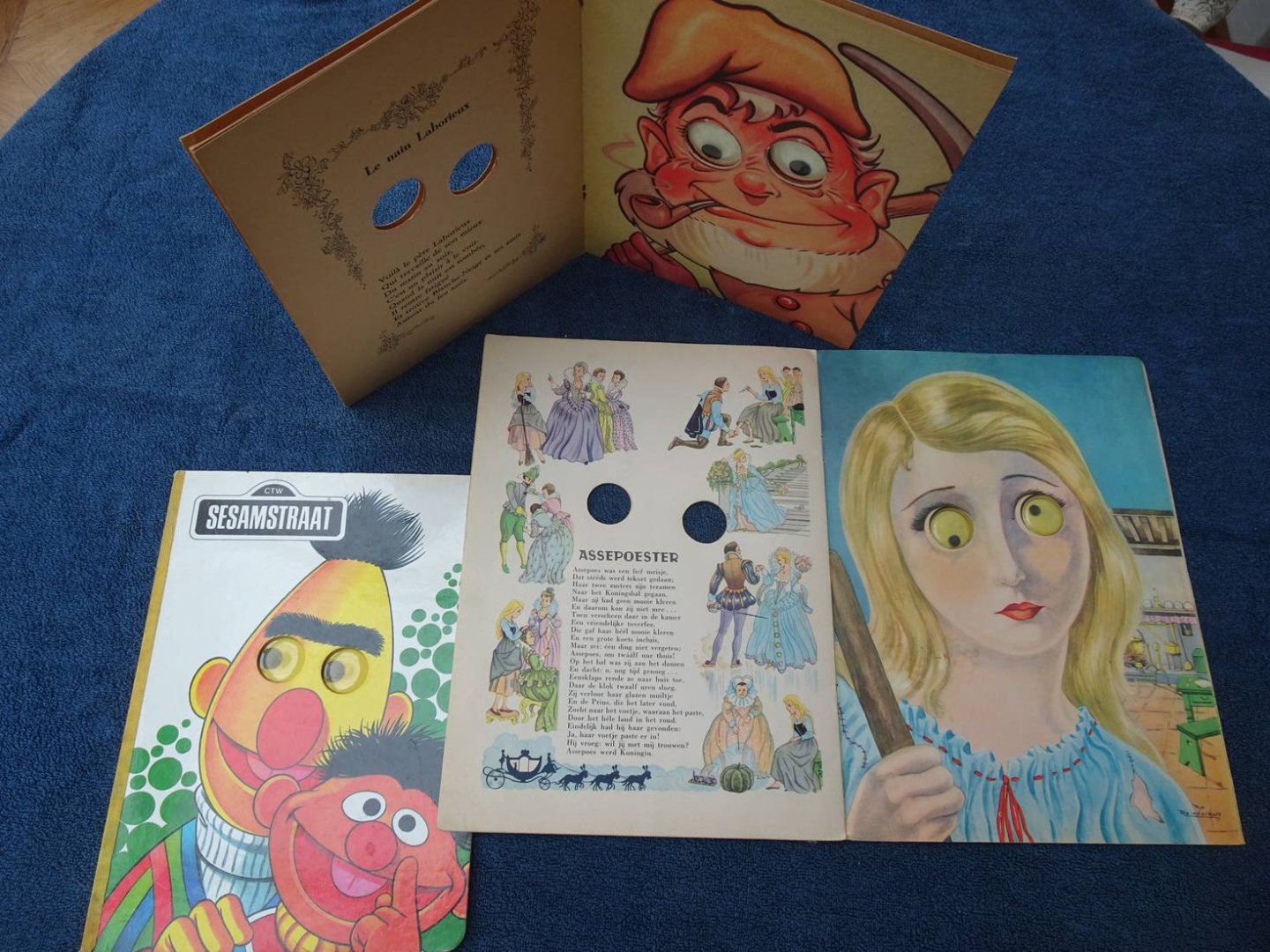 Steen, Pax, Carol Voges, Carry W. Zijlstra- van Dijk & Clinge Doorenbos. - Le Nain/ Sesamstraat/ Sprookjes Ogenboek. 3 "Ogenboeken".