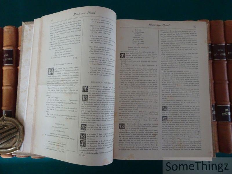 Guide Gezelle, et al. - Rond den heerd : een leer- en leesblad voor alle lieden. [Complete reeks in 25 delen inclusief het laatste op 88 exemplaren verschenen deel uit 1902! Met bijgevoegd: Deel III uit de reeks 'Nederlandse Volkskundige Bibliografie', getiteld 'Rond...