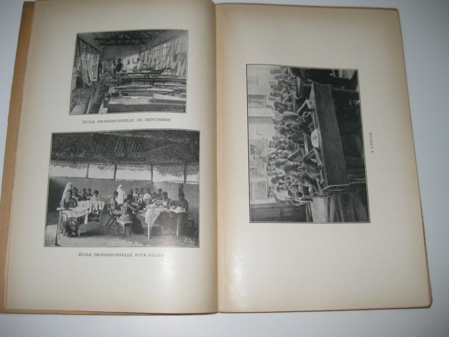 Wauters, Arthur - D'Anvers à Bruxelles via le lac Kivu. Le Congo vu par un socialiste.