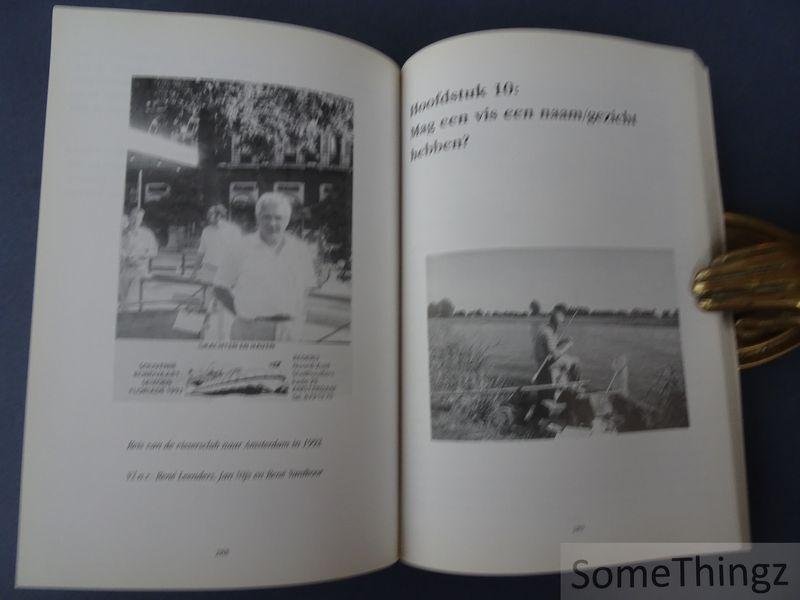 Gerard Gerits; Theo Silkens; René Vanthoor. - Gupke. Het verhaal van de vissersclub Hoop en Geduld Ophoven 1947-1997.