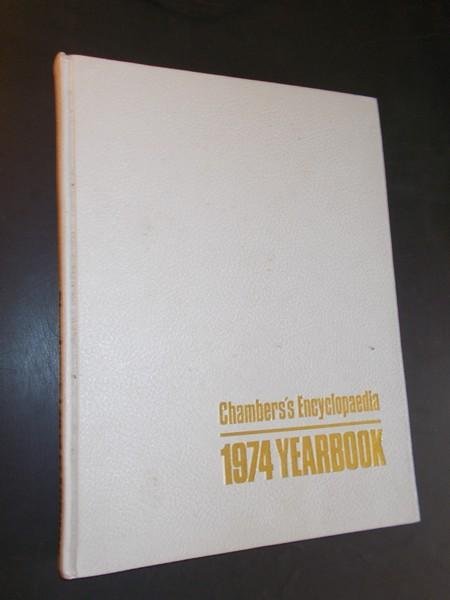 RED.- - Chambers`s encyclopedia. Yearbook. A year of your life. A yearbook covering the events of 1973