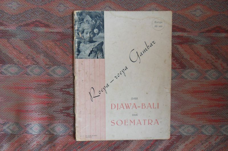 Dorp, G.C.T. van (uitgever/produktie). - Roepa-Roepa Gambar dari Djawa-Bali dan Soematra. vrije vertaling: Tekening van het leven van Java-Bali en Sumatra.