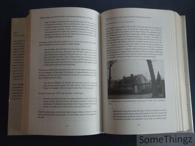 De Rijck, Tine / Van Meulder, Griet. - De ereburgers. Een sociale geschiedenis van de Limburgse mijnwerkers.
