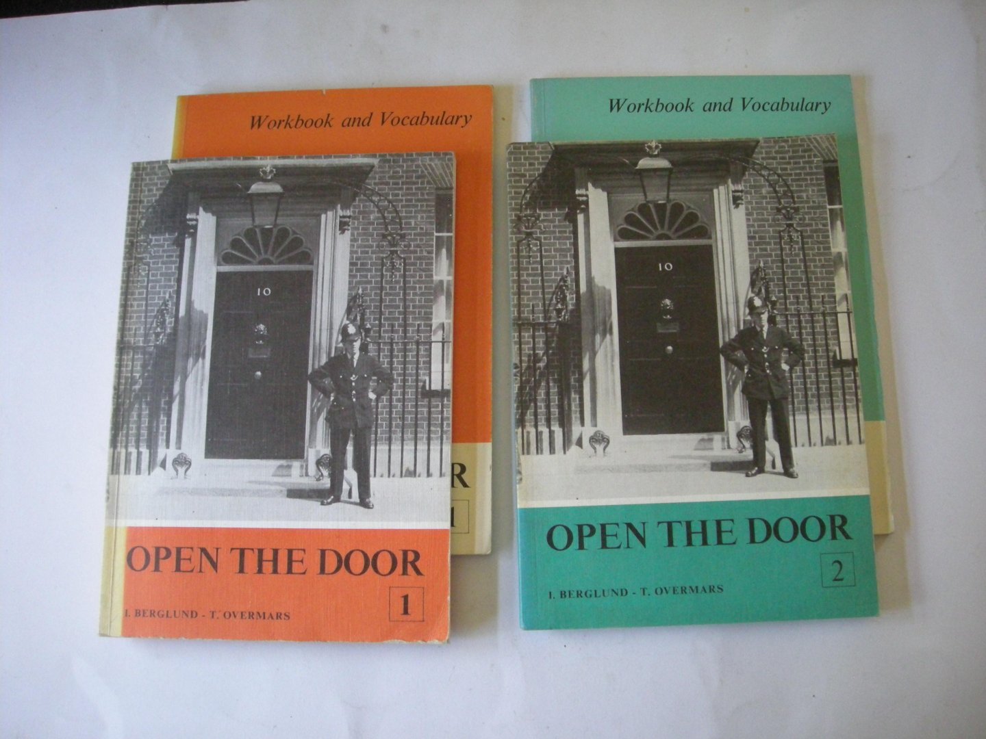 Berglund. I en Overmars, T. - Open the Door I en 2, beide met Workbook and Vocabulary. English Course for fourth and fifth havo/vwo