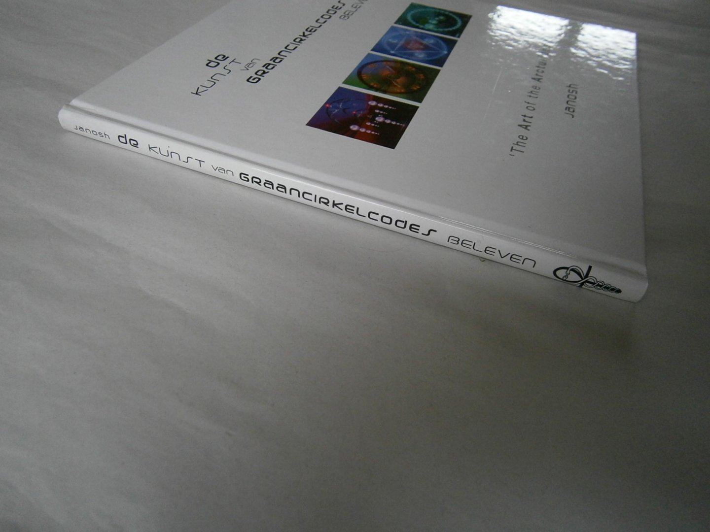 Janosh - De kunst van graancirkelcodes beleven