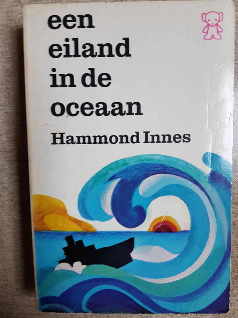 Innes, Hammond - Een eiland in de oceaan