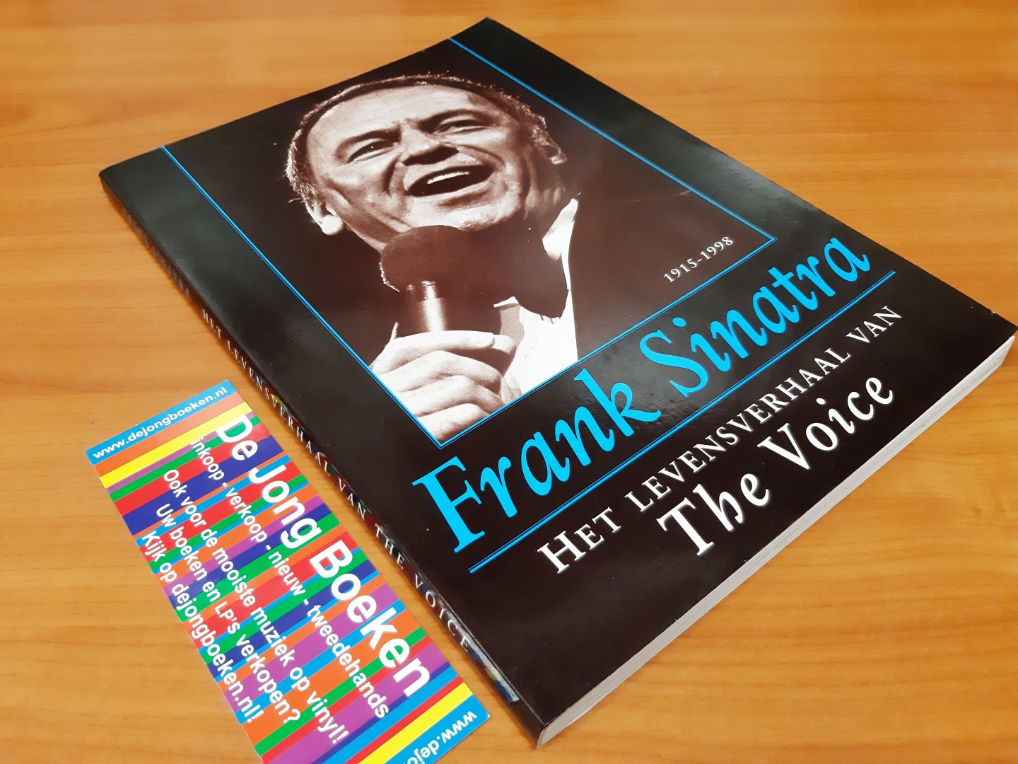 Howlett, J. - Frank Sinatra / Het levensverhaal van The Voice