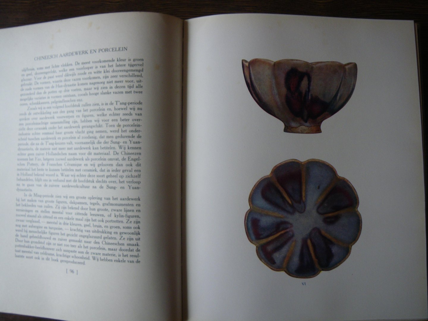 KLEYKAMP, A.J., - Chineesch aardewerk en porcelein, vanaf zijn oorsprong tot aan zijn verval.
