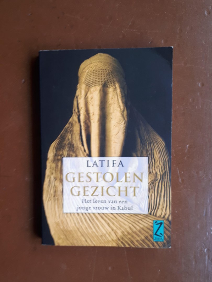 Latifa - Gestolen gezicht. Het leven van een jonge vrouw in Kabul