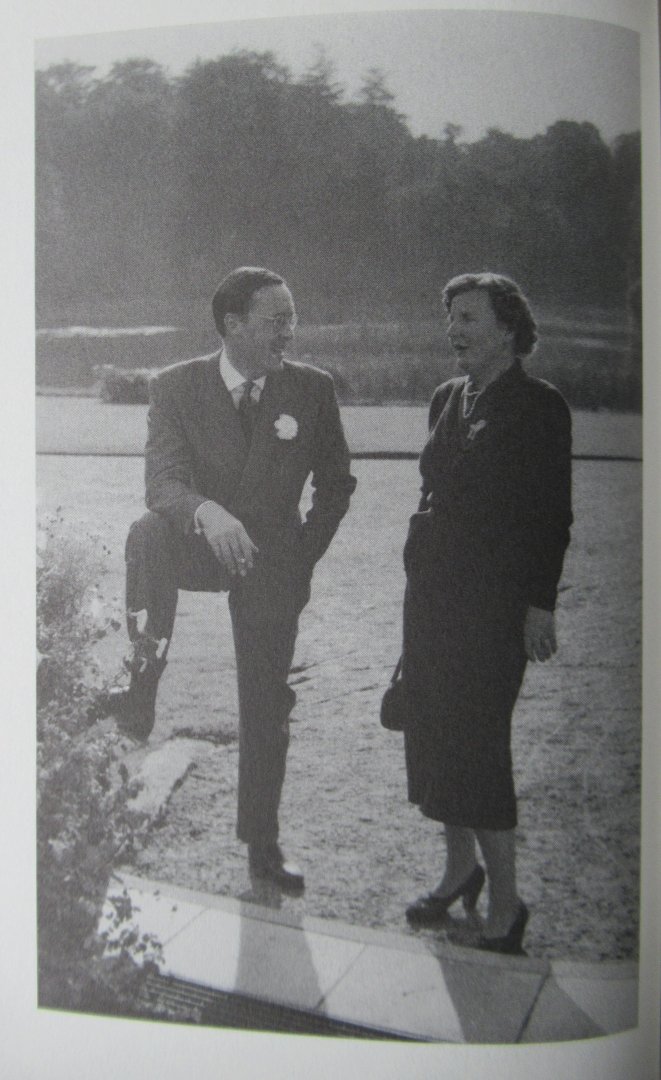 Fasseur, Cees - Juliana en Bernhard. Het verhaal van een huwelijk. De jaren 1936-1956
