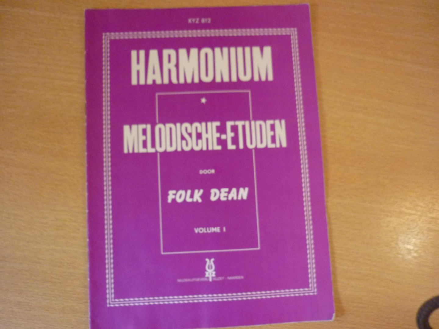 Dean, Folk - Melodische-Etuden - Volume I