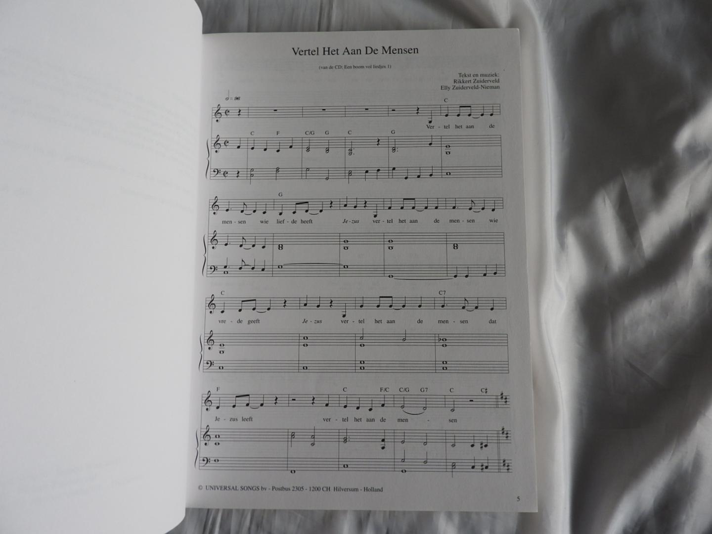 ELLY EN RIKKERT  zuiderveld - verzamelde kinderliedjes van ELLY EN RIKKERT  - een BOEK boom VOL LIEDJES DEEL 1 met Piano begeleiding. - songboek