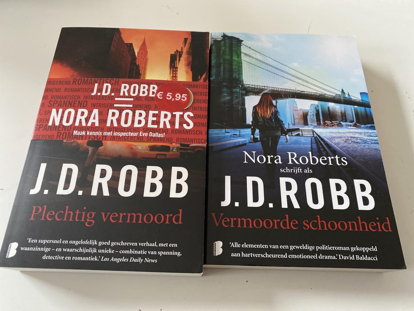 Robb, J.D. - 2 boeken; Plechtig vermoord & vermoorde schoonheid