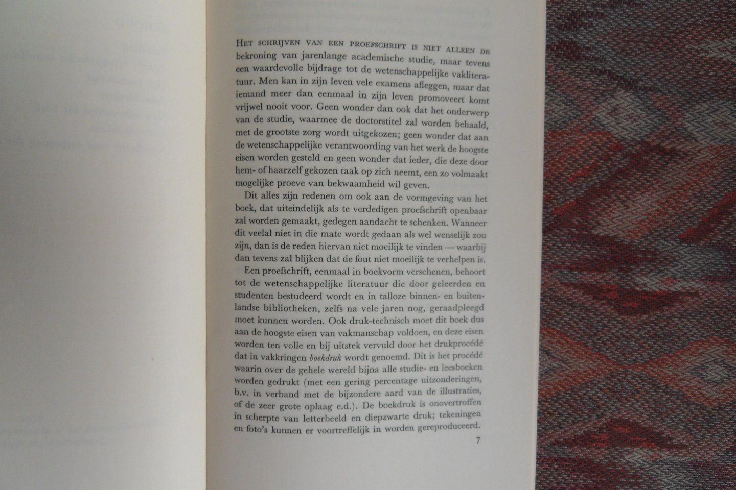 Federatie der Werkgeversorganisatiën in het Boekdrukkersbedrijf. - Het Goed Verzorgde Proefschrift. - Raadgevingen voor het persklaar maken en het laten drukken van proefschriften.