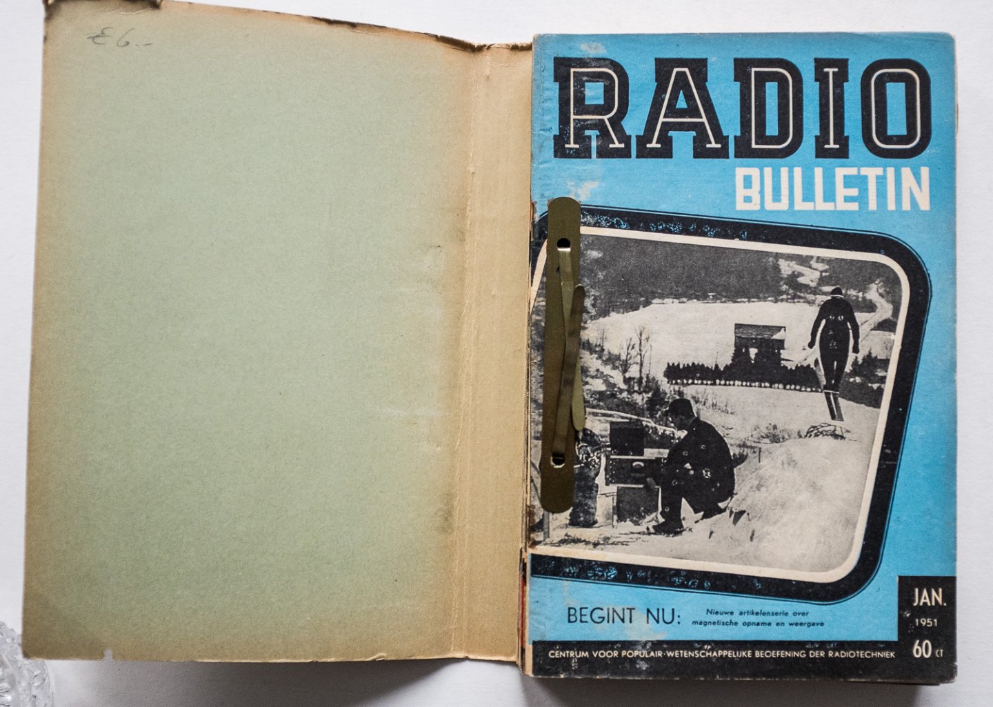  - Radio Bulletin 1951 (12 nummers compleet, 401 pag.)