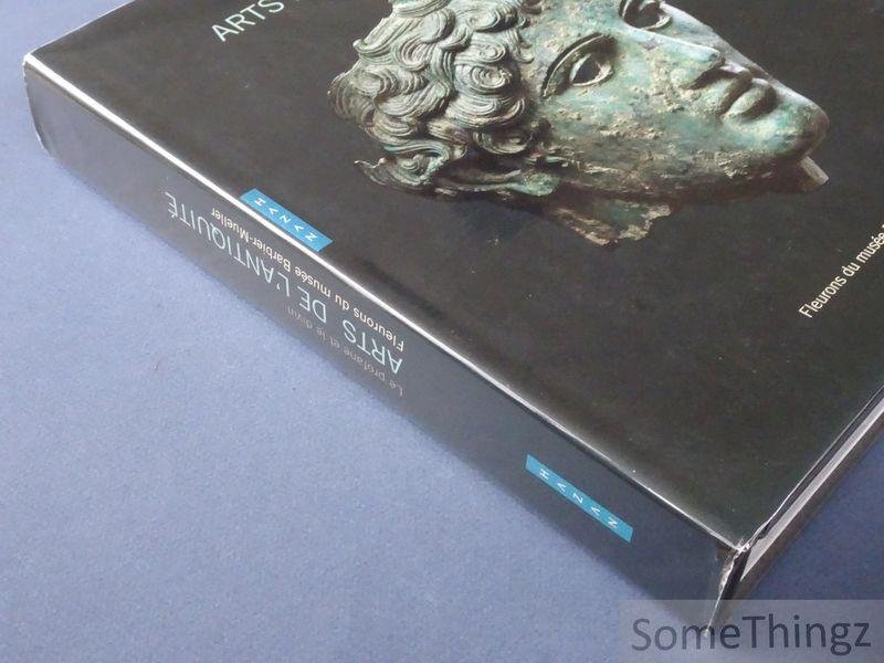 Mattet, Laurence (edit.) - Le Profane et le Divin : Arts de l'Antiquité de l'Europe au Sud-Est Asiatique - Fleurons du musée Barbier-Mueller