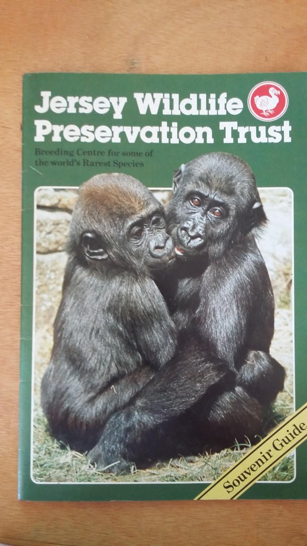 Durrell, Gerald - Jersey Wildlife Preservation Trust - Breeding Centre for some of the world's Rarest species - Souvenir Guide