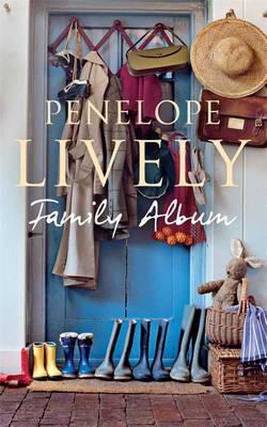Lively, Penelope - Family Album