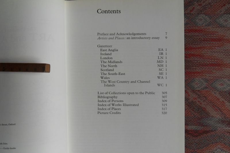 Jacobs, Michael; Warner, Malcolm. - The Phaidon Companion to Art and Artists in the British Isles.