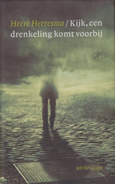 Heeresma (Amsterdam, 9 maart 1932 - Laren, 26 juni 2011), Simon Heere - Kijk, een drenkeling komt voorbij - In een cellencomplex wordt een man vastgehouden zonder dat duidelijk wordt waarom.