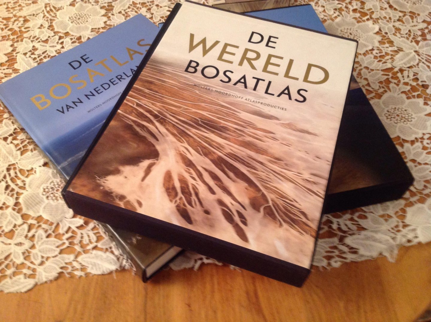 Diverse auteurs - De Wereldbosatlas en gratis erbij de Bosatlas van Nederland