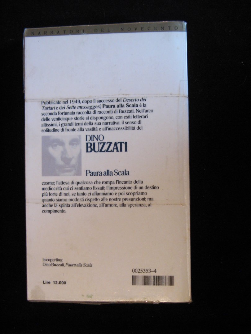 Dino Buzzati - Paura Alla Scala