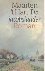 Hart (Maassluis, November 25, 1944), Maarten 't - De Jacobsladder - Zo verminkt is de jongen die tussen de kademuur en het fregat is gevallen, dat ze hem voor Adriaan Vroklage aanzien. Maar Adriaan is die dag met de veerboot overgestoken naar het eiland Rozenburg, waar hij zijn eerste liefde ontmoet