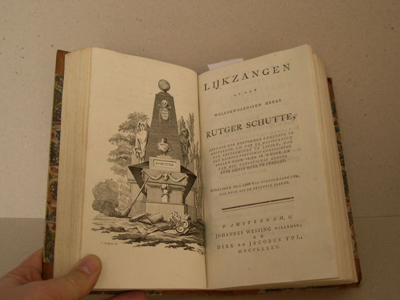 Voet, Joannes Eusebius - Nagelaaten stichtelijke gezangen en mengeldichten door Joannes Eusebius Voet. Uitgegeven door de bestuurderen van het Genootschap, onder de spreuk: Kunstliefde spaart geen vlijt. Met Privilege der Ed. Gr. Moog. Heeren Staaten van Holland en Westfries