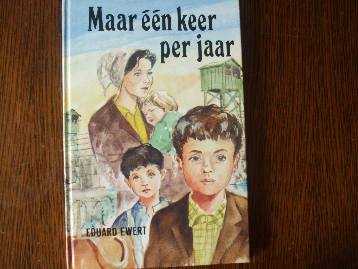 Ewert Eduard - Maar een keer per jaar / druk 1