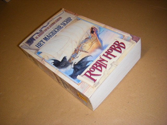 Robin Hobb - De boeken van de levende schepen. Eerste boek. Het magische schip