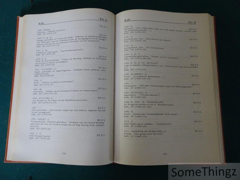 Guide Gezelle, et al. - Rond den heerd : een leer- en leesblad voor alle lieden. [Complete reeks in 25 delen inclusief het laatste op 88 exemplaren verschenen deel uit 1902! Met bijgevoegd: Deel III uit de reeks 'Nederlandse Volkskundige Bibliografie', getiteld 'Rond...