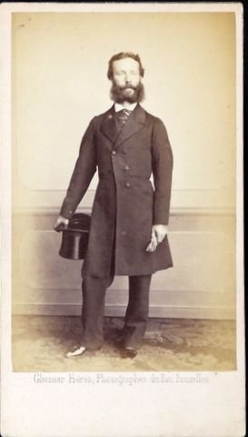 Goossens: - [Carte-de-visite Fotografie] Ganze Figur en face