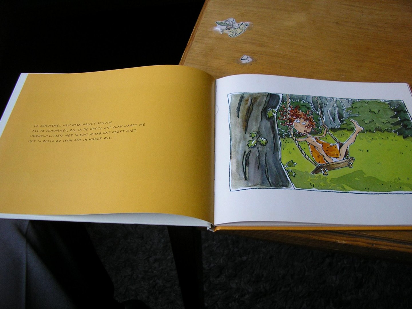 Hariga, Veronique - Mijn lieve oma   (linkerpagina korte teksten en rechterpagina, een illustratie in kleur)