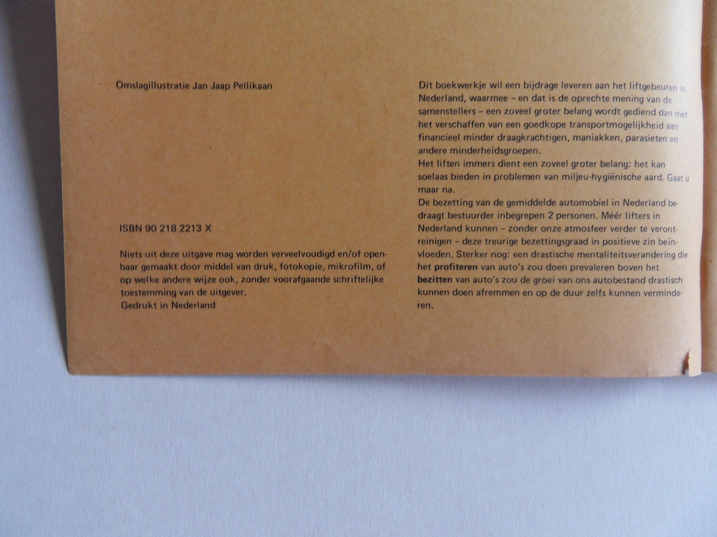 Tango. - Het vrij handig en nogal uitgebreid Liftboek van Nederland.